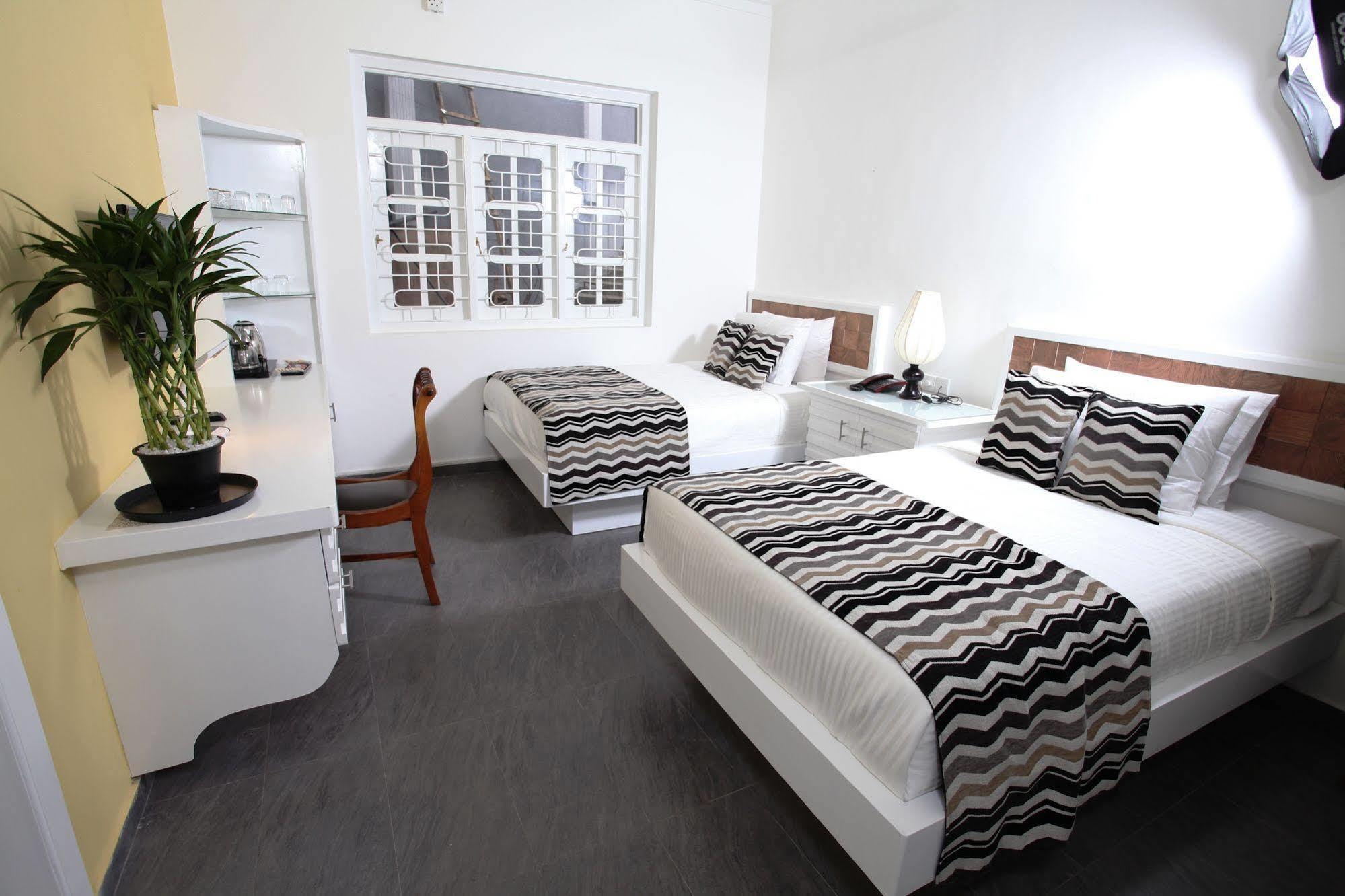 Ayaana Boutique Hotel Kandy Bagian luar foto
