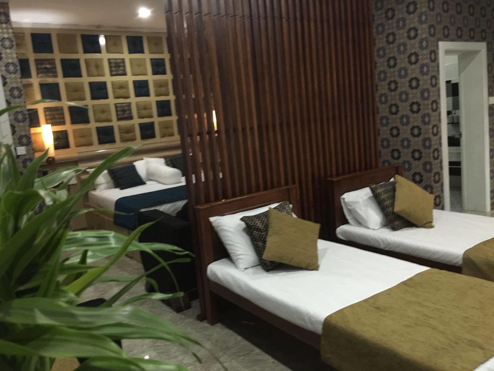 Ayaana Boutique Hotel Kandy Bagian luar foto